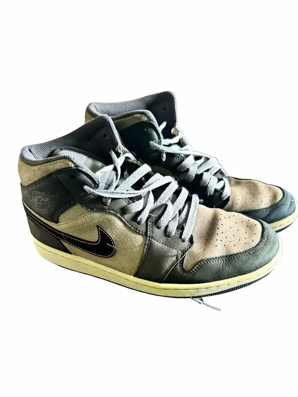 Jordan Air Jordan 1 Mid Top Lace-Up Sneakers Gray/Black Nubuck FQ8338-017